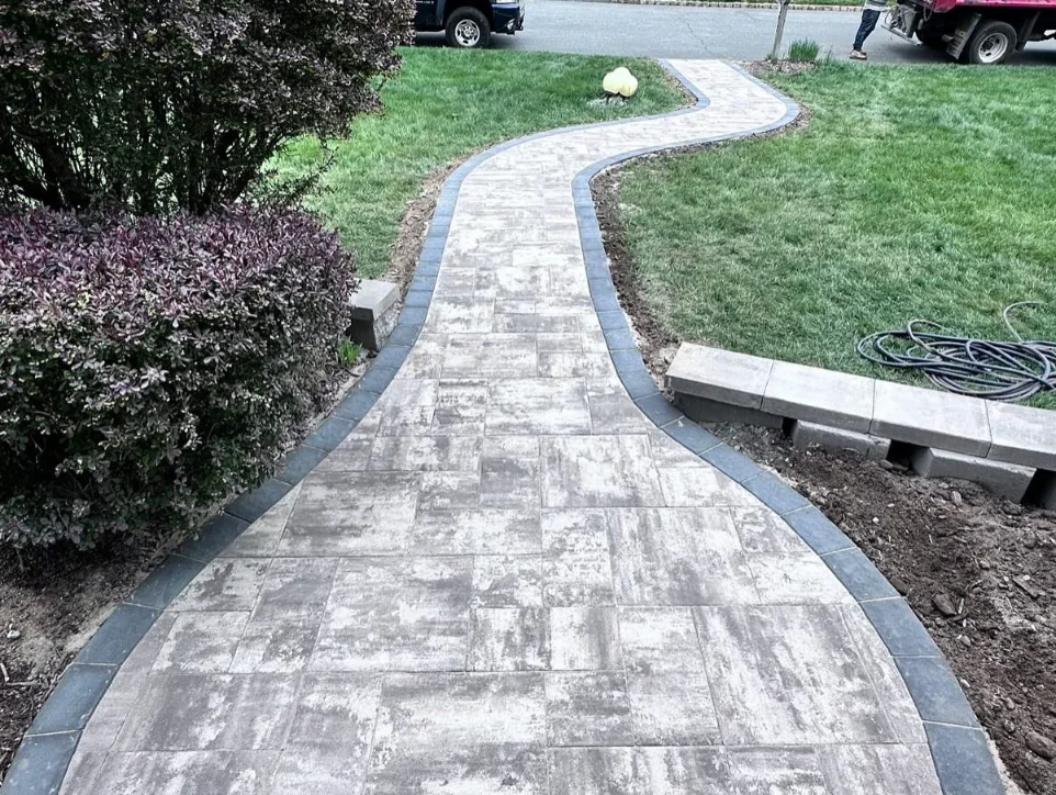 Blue River Landscaping LLC